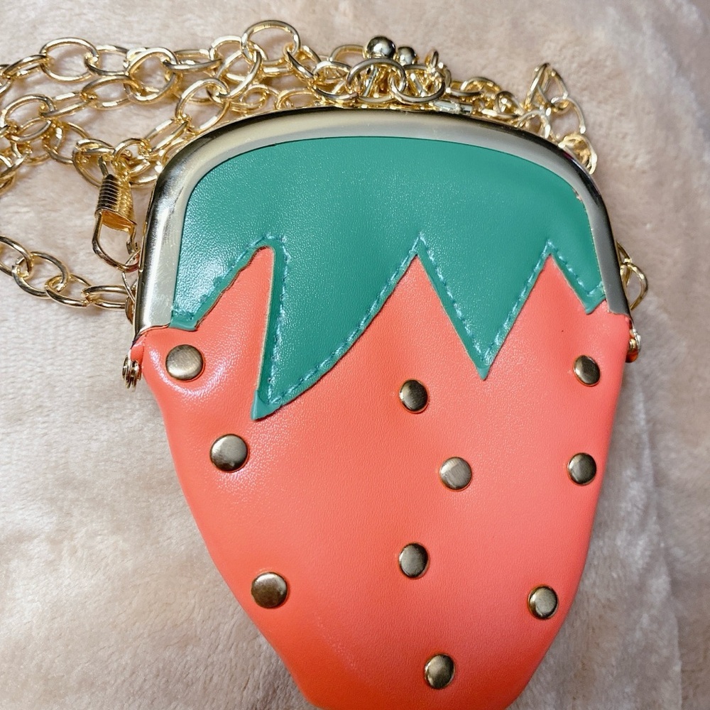Strawberry Design Red and Green Women's Bag - Picture 10 of 11